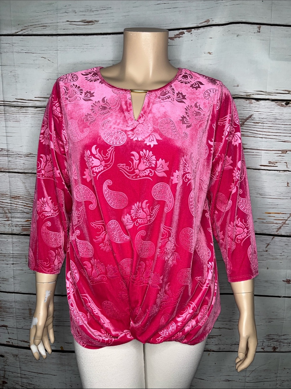 Ruby Rd. Woman Size 1X Pink - Flocked Paisley Twist Hemline Keyhole Blouse Top